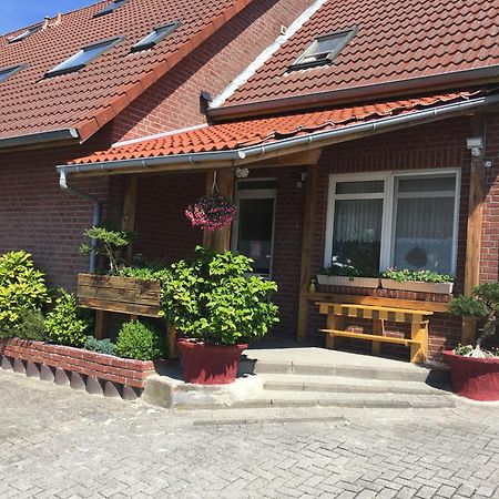 Garni Hotel-Pension Holum Neuharlingersiel Extérieur photo